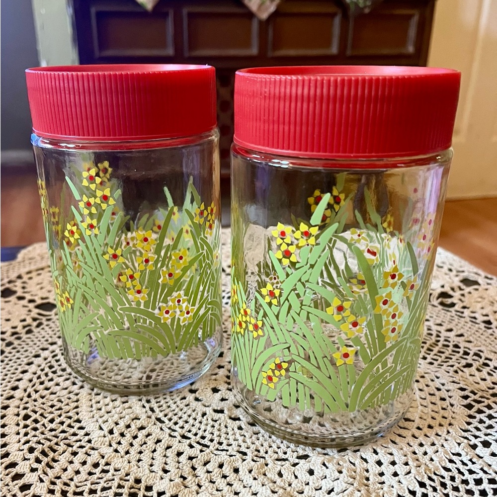 Vintage ANCHOR HOCKING Retro MCM Daffodil Glass Jar Canisters Red Lid Set Of 2